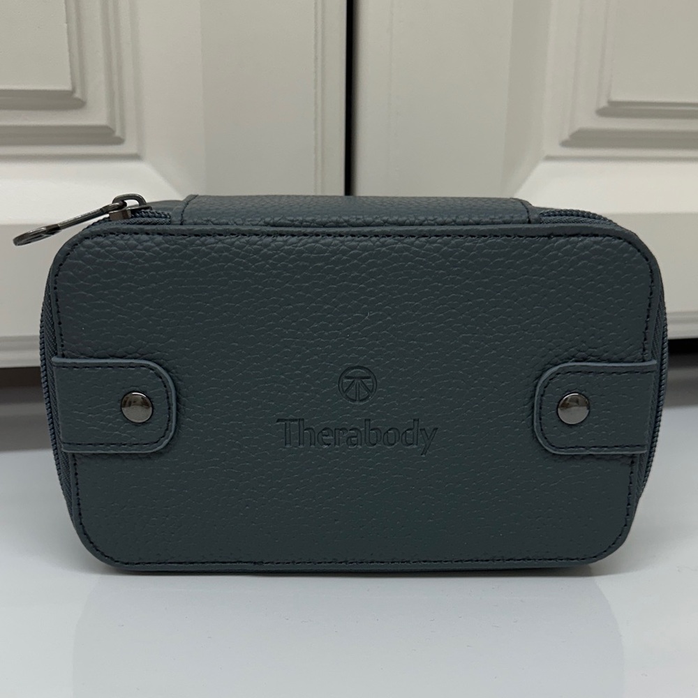 Therabody Charcoal Travel Pouch